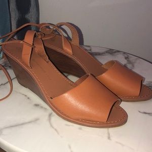 Gap Sandal